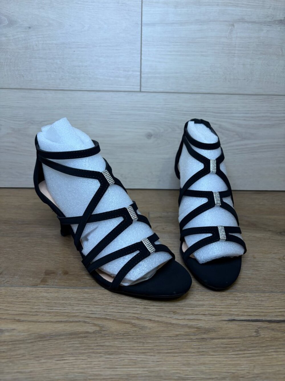 Bella Vita Karlette Strappy Dress Sandals Black Size 7